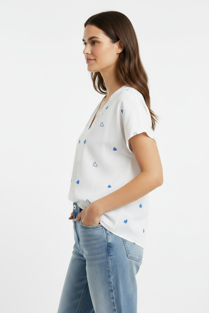 Top blanc cœurs bleus - côté